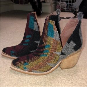 Jeffery Campbell limited edition Cromwell boot